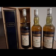 Rare malts in wooden box