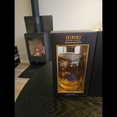 Hibiki Suntory Japanese Harmony Master's Select